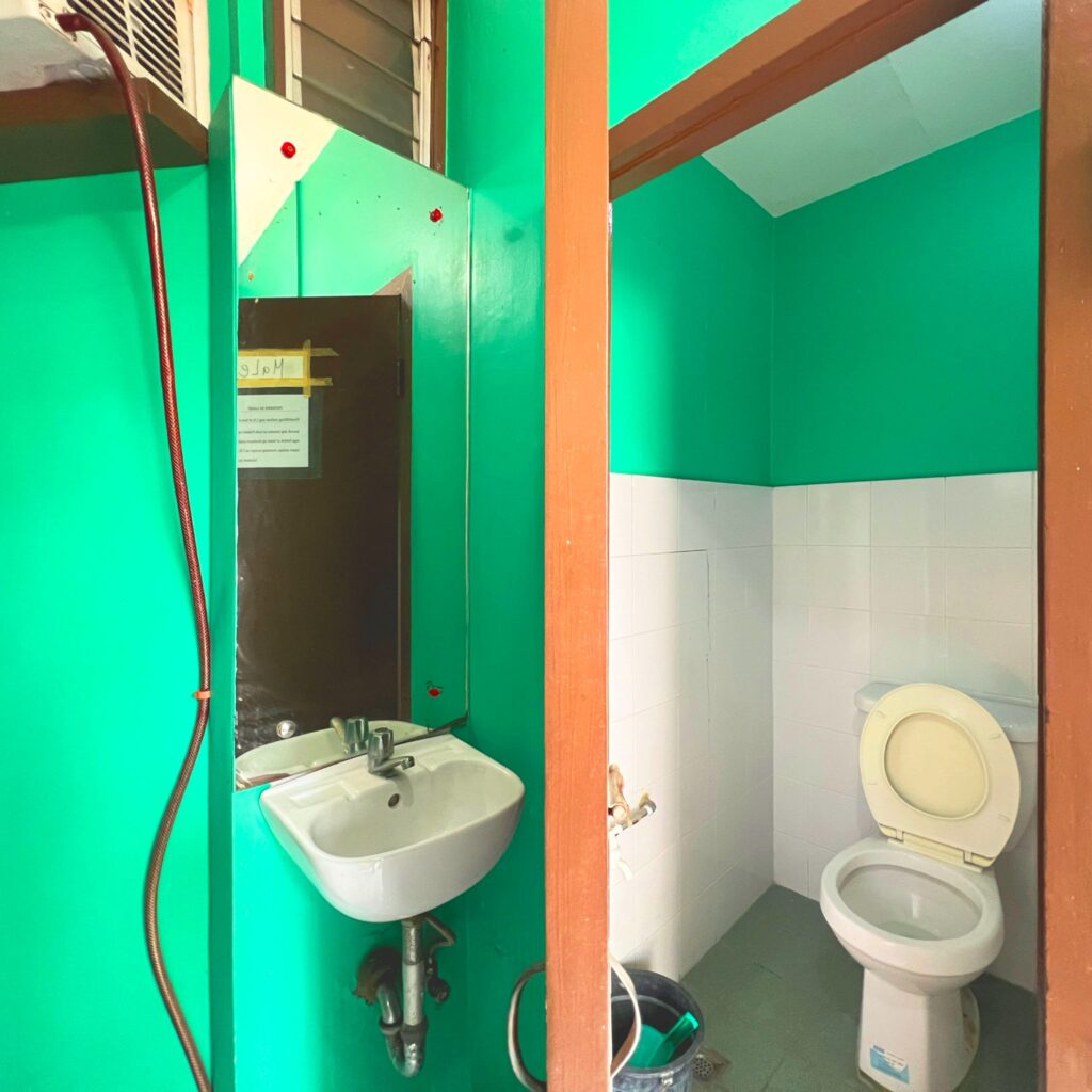 SSB Dormhaus Dormitory Sampaloc Sink and Toilet