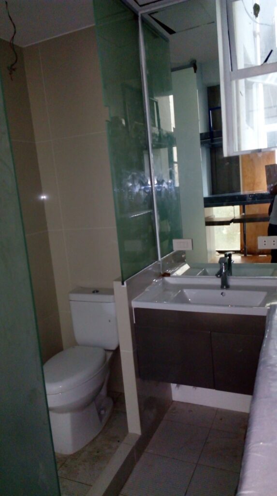 Thomasian Residences Dormitory Sampaloc Toilet and Sink